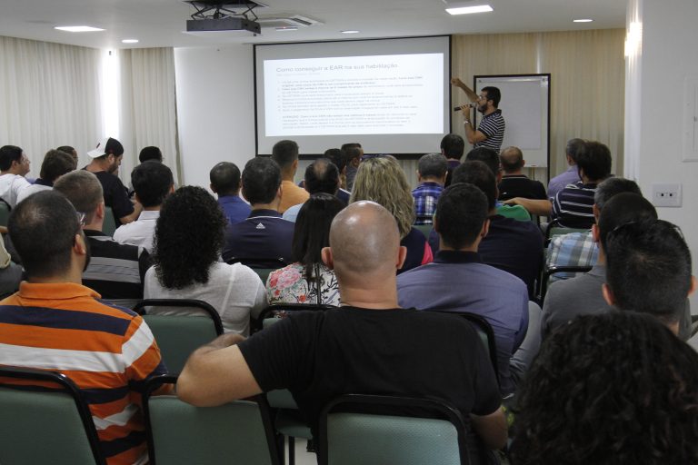 Uber estuda oferecer serviço em toda a Grande Vitória