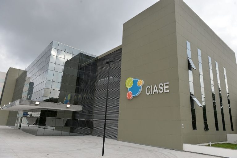 Iases vai abrir vagas de níveis médio e superior