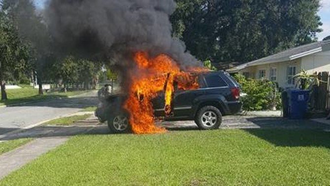 Smartphone explode e incendeia carro nos Estados Unidos