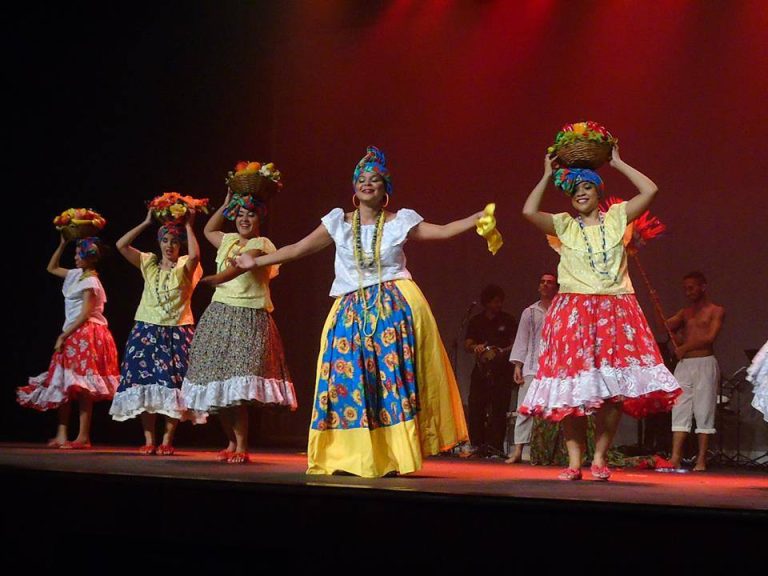 Grupo de dança da Ufes vai participar de festival de Folclore no Chile