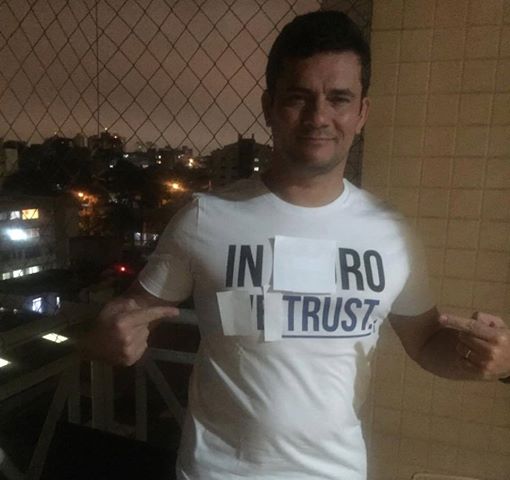 Mulher de Sérgio Moro posta foto descontraída do juiz