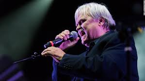 Bruce Hampton despediu-se onde mais gostava de atuar, no palco e no seu aniversário de 70 anos