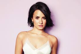 Demi Lovato é anunciada como atração em festival sertanejo em Goiânia
