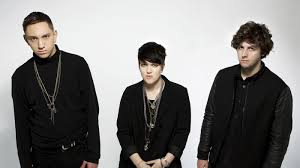 The xx planeja lançar novas músicas em breve, segundo Romy Madley
