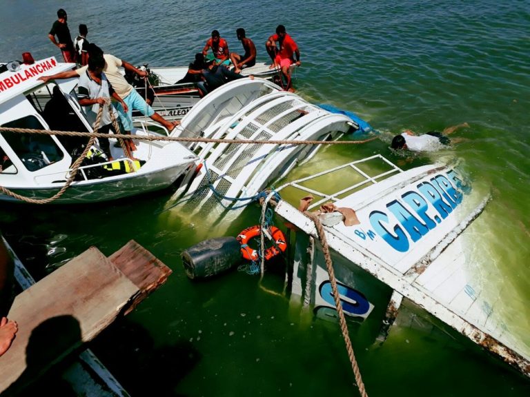 Sobe para 21 o número de mortos em naufrágio no Pará