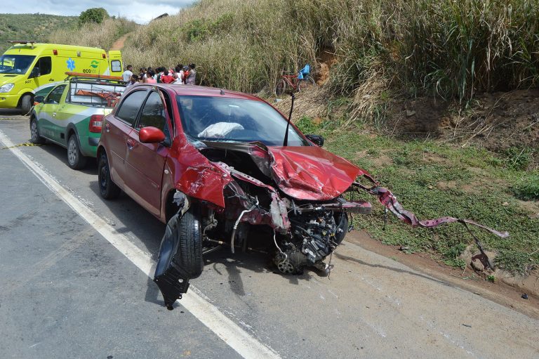 Uma pessoa morre em acidente na BR-101