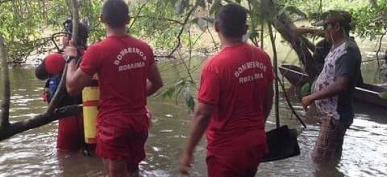 Crianças e adolescentes morrem em naufrágio em Roraima