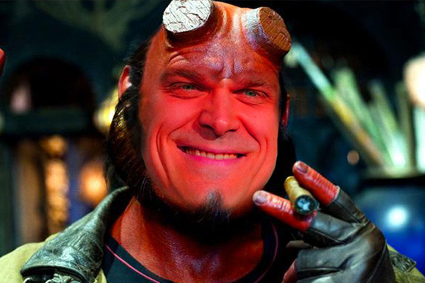 “Hellboy” volta com novo ator principal, críticas e polêmicas
