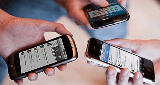 Cresce a venda de celulares e computadores no Brasil 