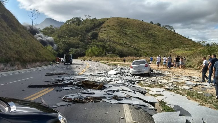 Veja vídeo do local de acidente que matou onze pessoas