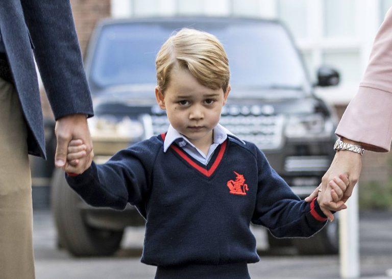 Mulher é presa por invadir escola do príncipe George