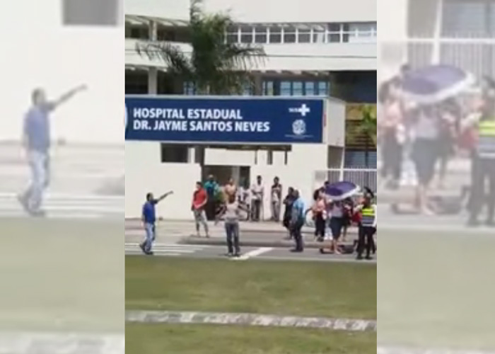 Mulher é atropelada em frente a hospital, mas não recebe primeiros socorros de equipe