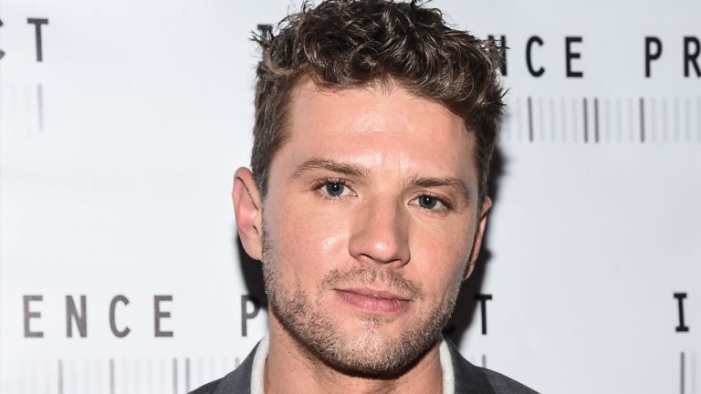 Ryan Phillippe é acusado de agressão por ex-namorada