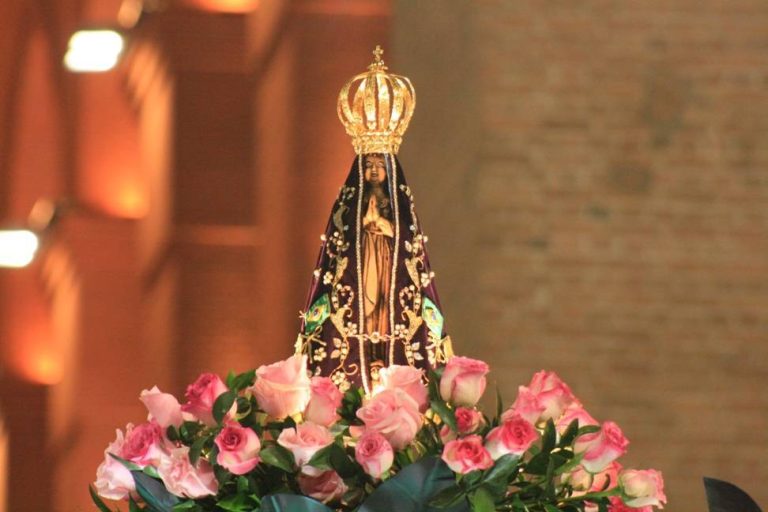 Religião: Homenagens à Padroeira do Brasil