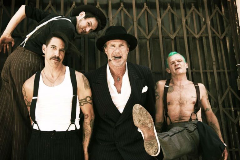 Red Hot Chili Pepers, Pearl Jam e Liam Gallagher confirmados no Lollapalooza 2018