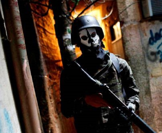 Uso de máscaras proibidas em operação na Rocinha é investigado