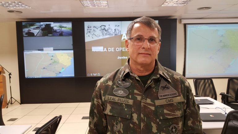 General recomenda que insatisfeitos se manifestem, mas ‘ordeiramente’