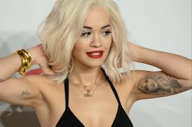 Rita Ora faz versão acústica para “Your Song” e cover de “Like A Virgin”
