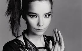 Bjork está de volta com álbum Utopia