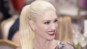 Gwen Stefani anuncia álbum de natal com colaboração de Blake Shelton