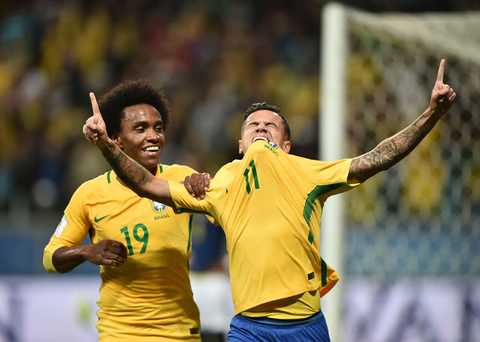 Brasil vence Equador e fica no topo das Eliminatórias da Copa