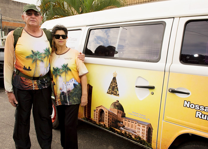Casal se prepara para romaria de 700 km à pé de Vila Velha até Aparecida em São Paulo