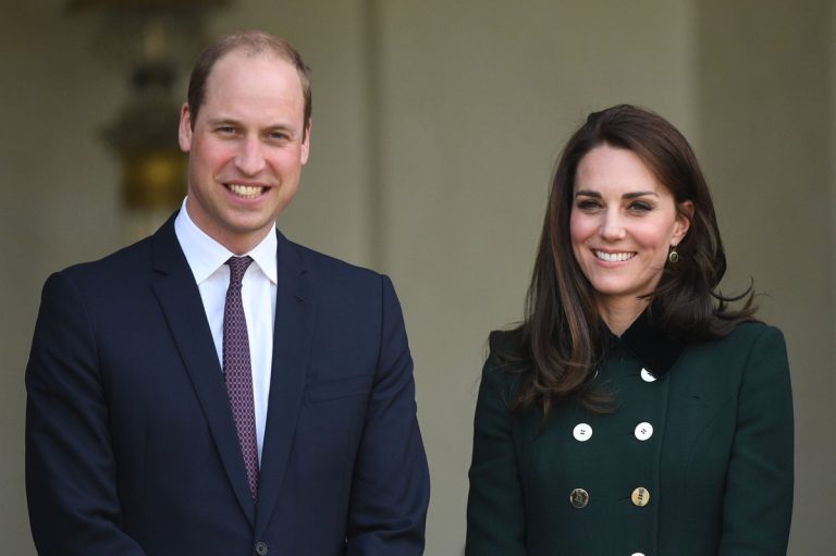 Príncipe William e Kate Middleton anunciam que terão o terceiro filho