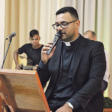 Religião: CD para ajudar na construção de nova igreja