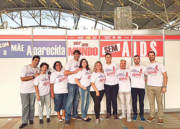 Religião: Festa com prevenção à Aids