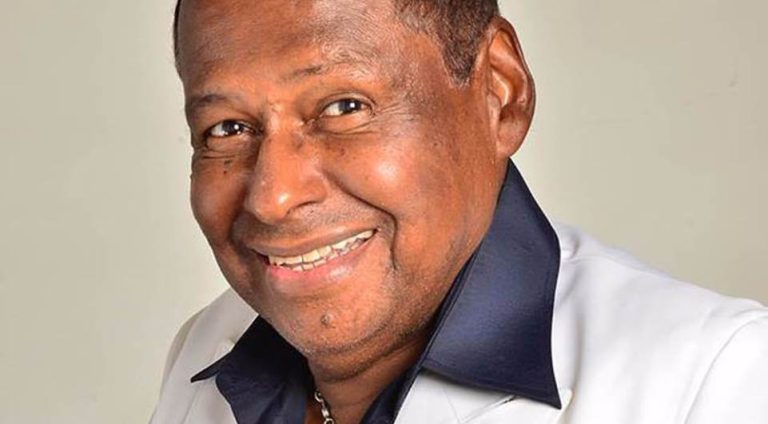 Morre, aos 74 anos, o cantor Ataulpho Alves Júnior