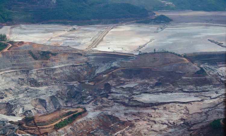 Medo de contaminação de lama da barragem de Fundão persiste