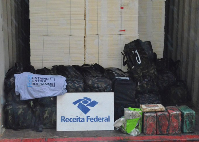 Receita Federal faz a maior apreensão de cocaína do ano