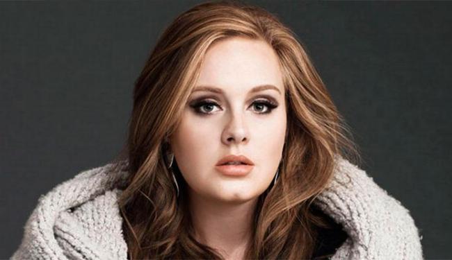 Adele recebe proposta milionária para voltar aos palcos
