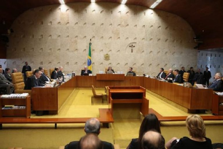 Com pedido de vistas, Supremo adia discussão sobre doação de sangue por homossexuais