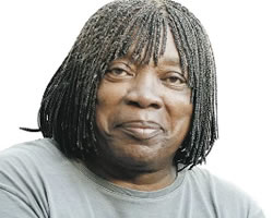 Milton Nascimento completa 75 anos com lançamento de songbook