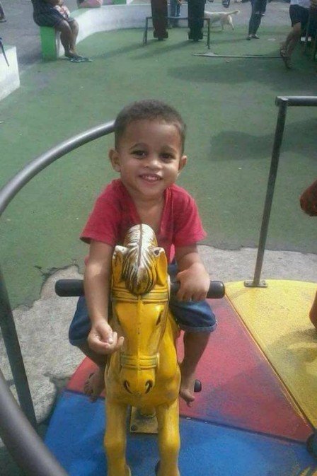 Hospital confirma morte cerebral de menino de 3 anos que foi baleado dentro de casa