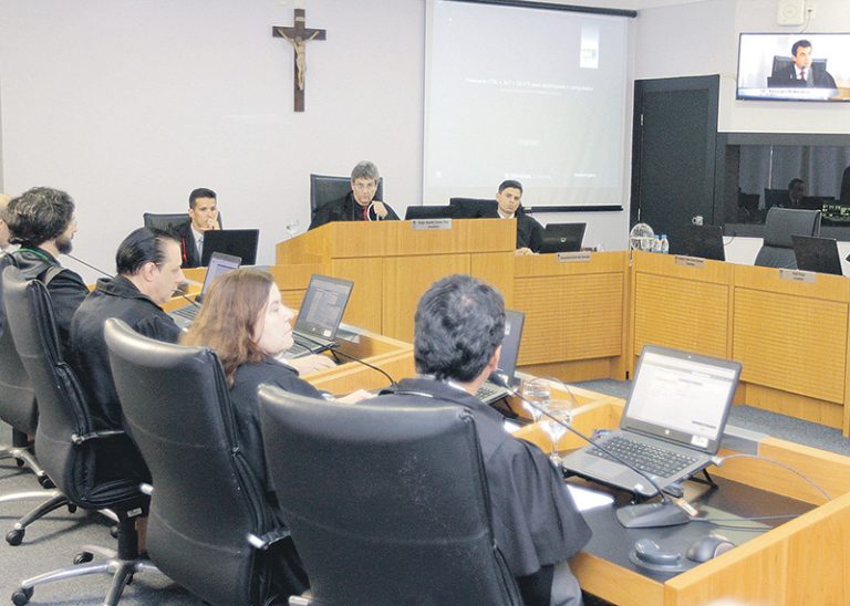 Tribunal de Contas libera 13º salário para vereadores