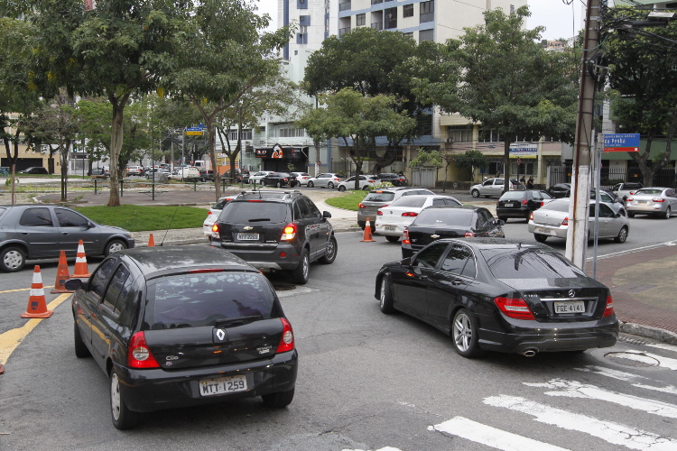 Pesquisa aponta Vitória está entre as piores cidades para dirigir no país