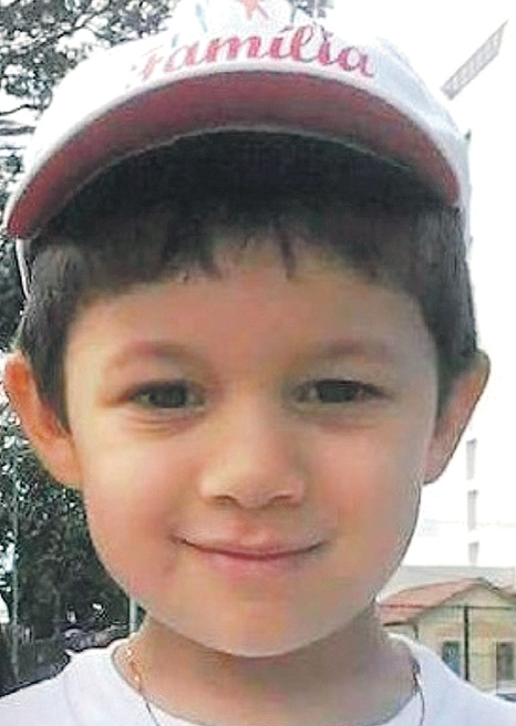 Menino de 4 anos morre afogado na piscina da casa de praia