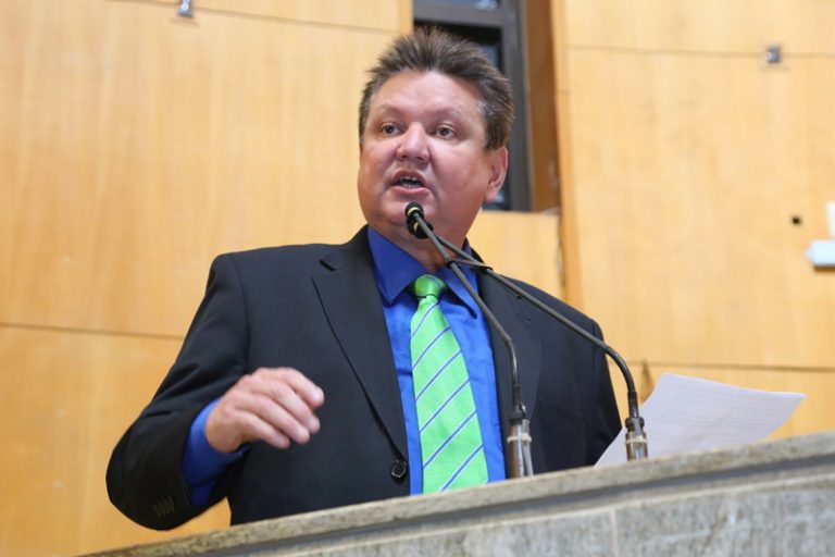 Euclério vai deixar o PDT