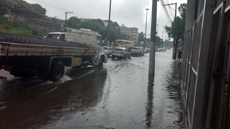 Chuva provoca alagamentos e altos acumulados no Estado