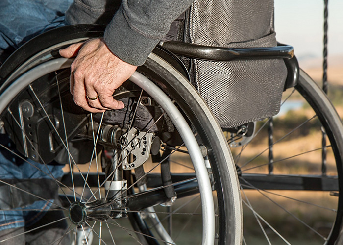 Adolescente, que ficou paraplégico após levar tiro, será indenizado em R$ 100 mil