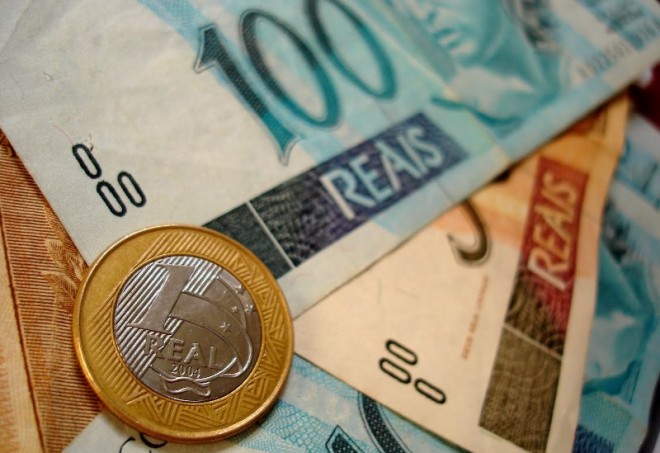 Primeira parcela do 13° deve ser paga até quinta e deve movimentar R$ 200 bilhões