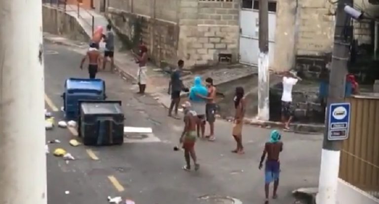 Vídeo mostra encapuzados que ‘tocaram terror’ na Leitão da Silva