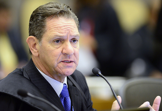 Heterossexual está virando minoria e perdeu direitos, diz ministro do STJ