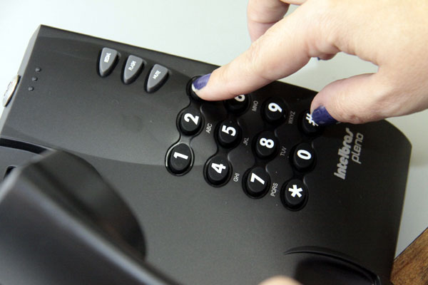 Telefona fixa registra redução de 107 mil linhas em outubro