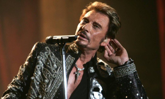 Maior astro do rock francês, cantor Johnny Hallyday morre aos 74 anos