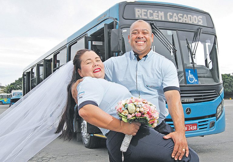 História de amor no Transcol termina em casamento