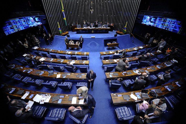 Senado aprova proposta que aumenta repasse da União aos municípios