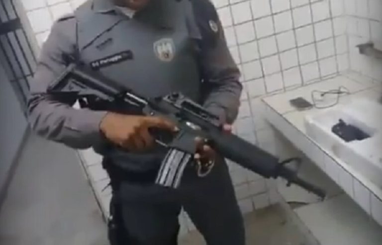 Bandidos transformam brinquedo para prática de ‘airsoft’ em arma de fogo
